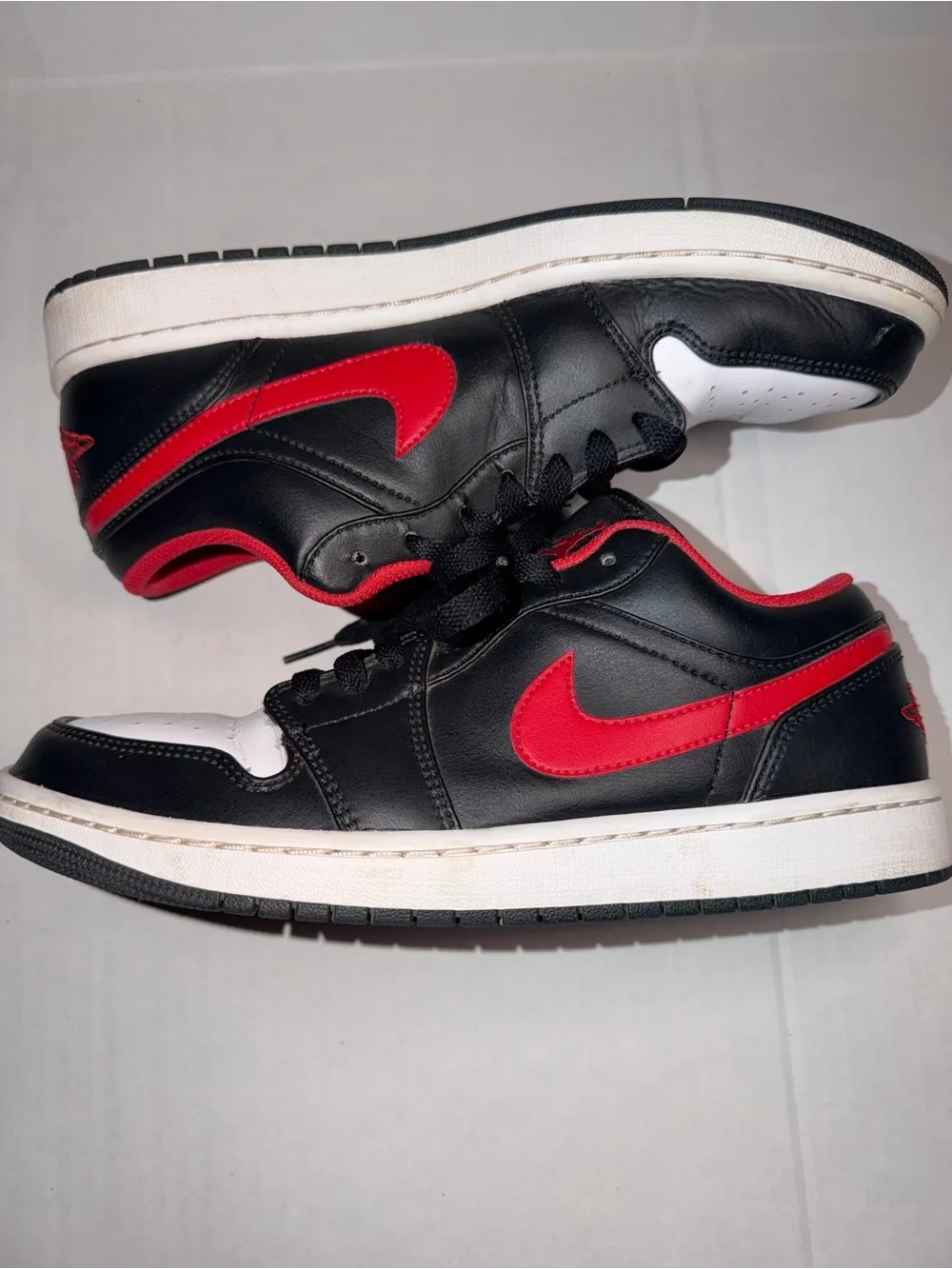Nike Air Jordan 1 Low WHITE TOE Black/Red-White